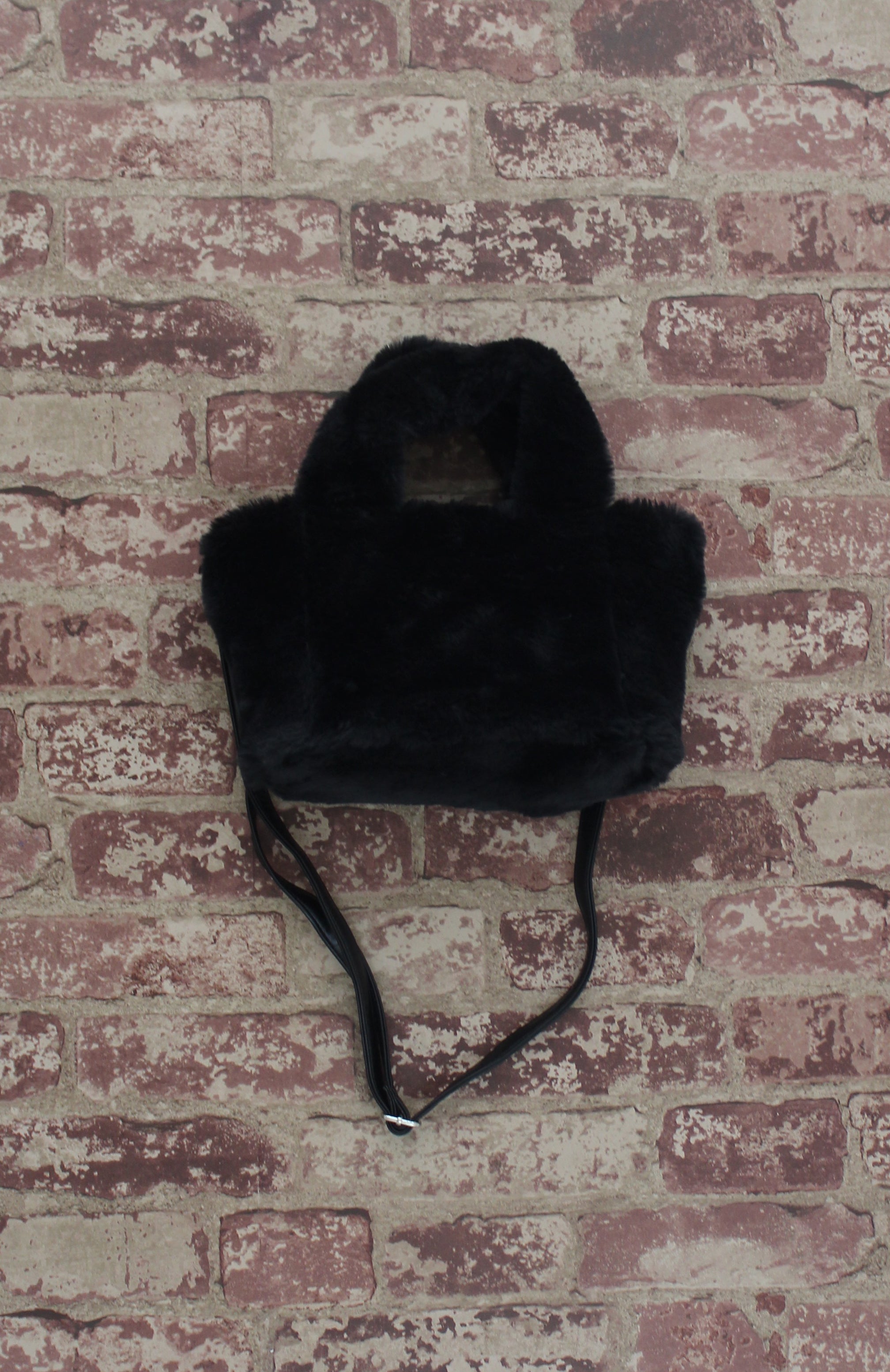 Cotton Candy Tote in Black
